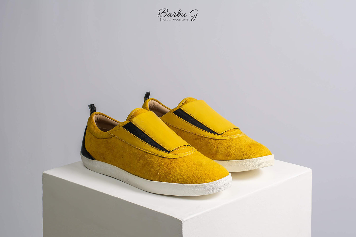 Suede yellow sneakers