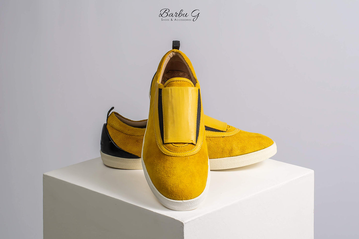 Suede yellow sneakers